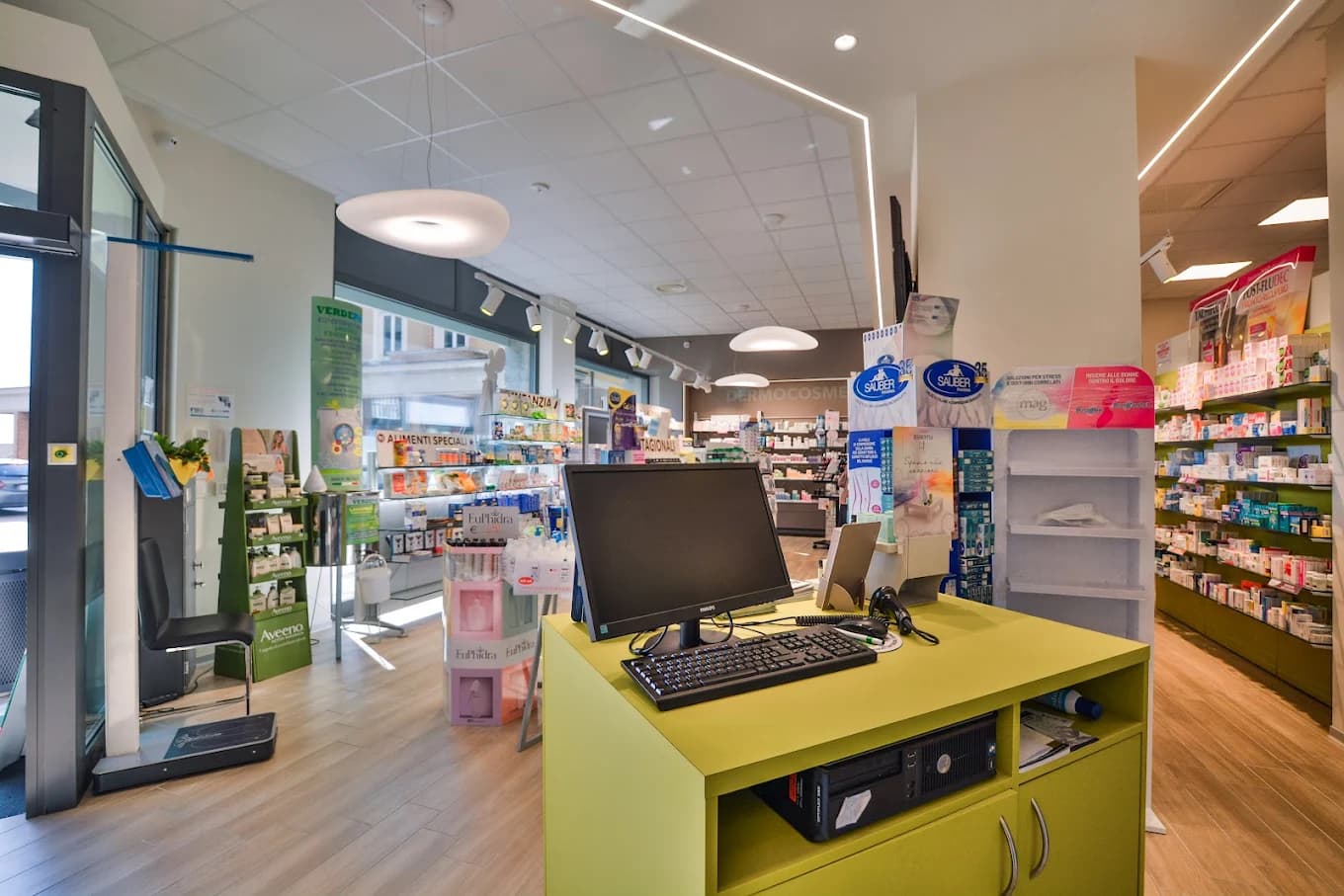 Interno Farmacia Lanzani